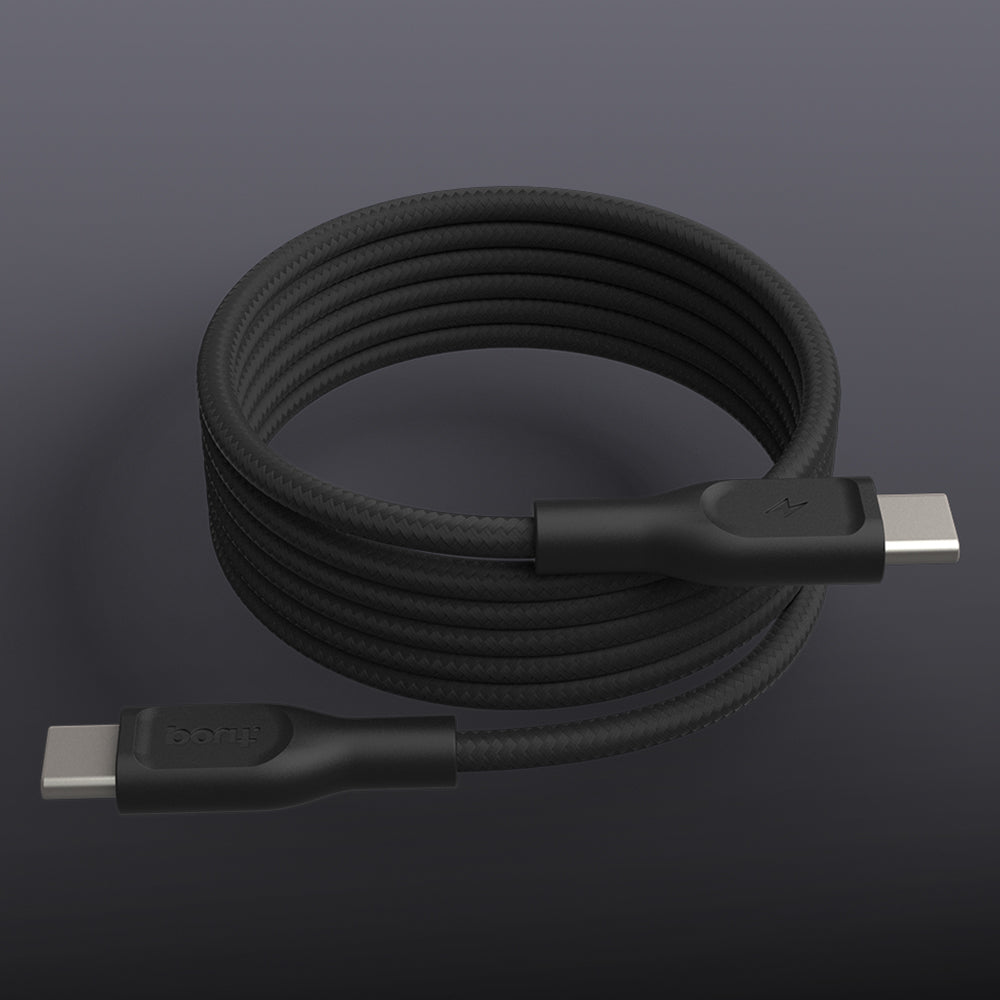 Magnetic self-wind keeps the cable organized; rugged nylon braid and reinforced TPE shell resist wear and bending. 